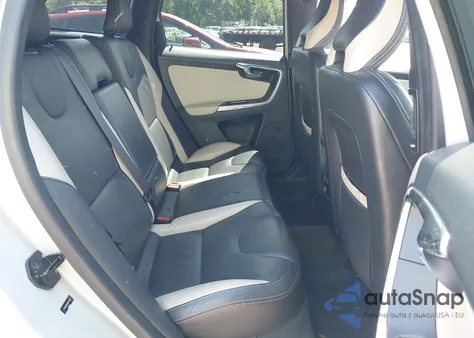 2013 Volvo Xc60 T6/T6 Platinum/T6 Premier Plus/T6 R-Design/T6 R-Design Platinum/T6 R-Design Premier Plus из США, поврежденный, VIN YV4902DZXD2417709